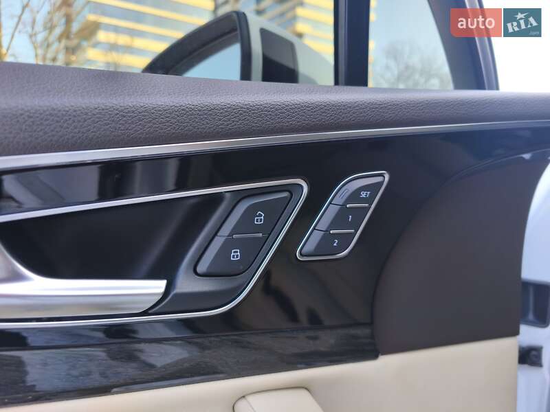 Позашляховик / Кросовер Audi Q7 2018 в Дніпрі