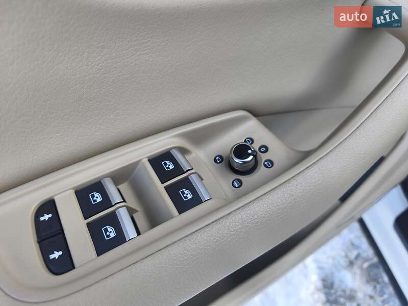 Позашляховик / Кросовер Audi Q7 2018 в Дніпрі