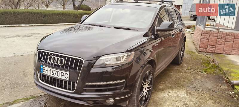 Внедорожник / Кроссовер Audi Q7 2015 в Новоднестровске