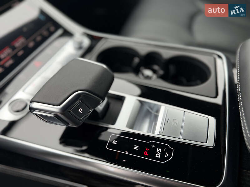 Позашляховик / Кросовер Audi Q7 2025 в Києві