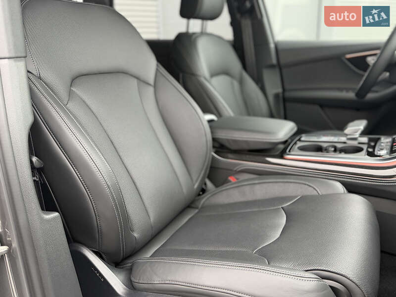 Позашляховик / Кросовер Audi Q7 2025 в Києві