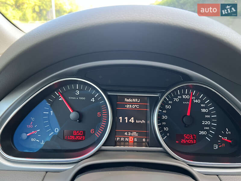 Внедорожник / Кроссовер Audi Q7 2006 в Черновцах