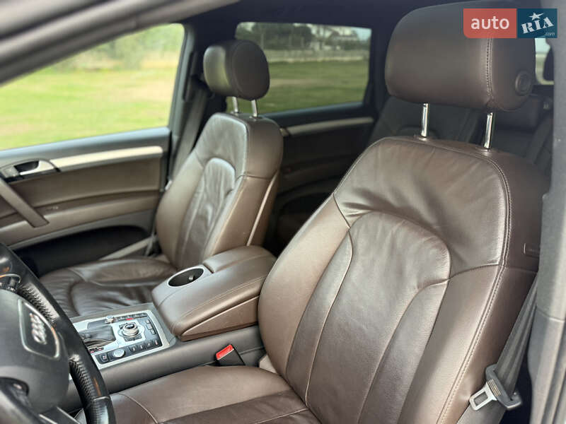 Позашляховик / Кросовер Audi Q7 2014 в Самборі