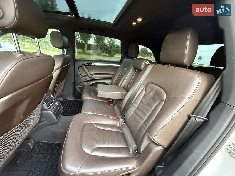 Позашляховик / Кросовер Audi Q7 2014 в Самборі