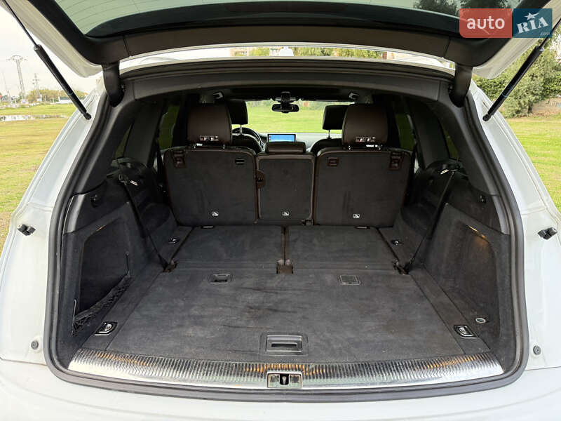 Позашляховик / Кросовер Audi Q7 2014 в Самборі