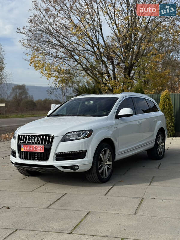 Позашляховик / Кросовер Audi Q7 2015 в Хусті
