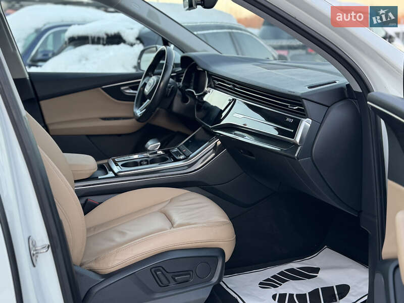 Внедорожник / Кроссовер Audi Q7 2019 в Львове фото 16 Внедорожник / Кроссовер Audi Q7 2019 в Львове