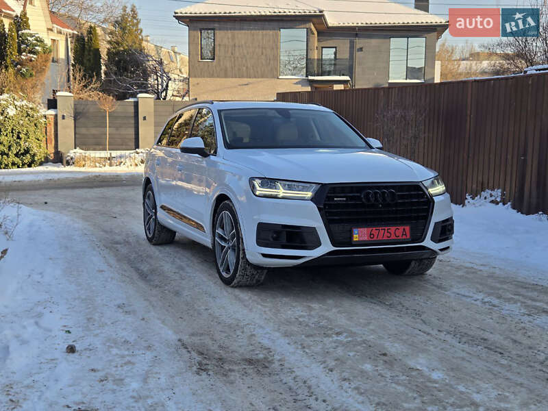 Внедорожник / Кроссовер Audi Q7 2018 в Киеве