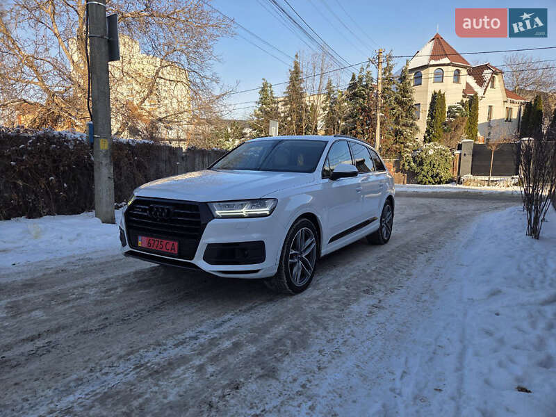 Внедорожник / Кроссовер Audi Q7 2018 в Киеве