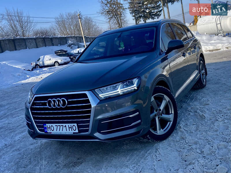 Внедорожник / Кроссовер Audi Q7 2017 в Тернополе