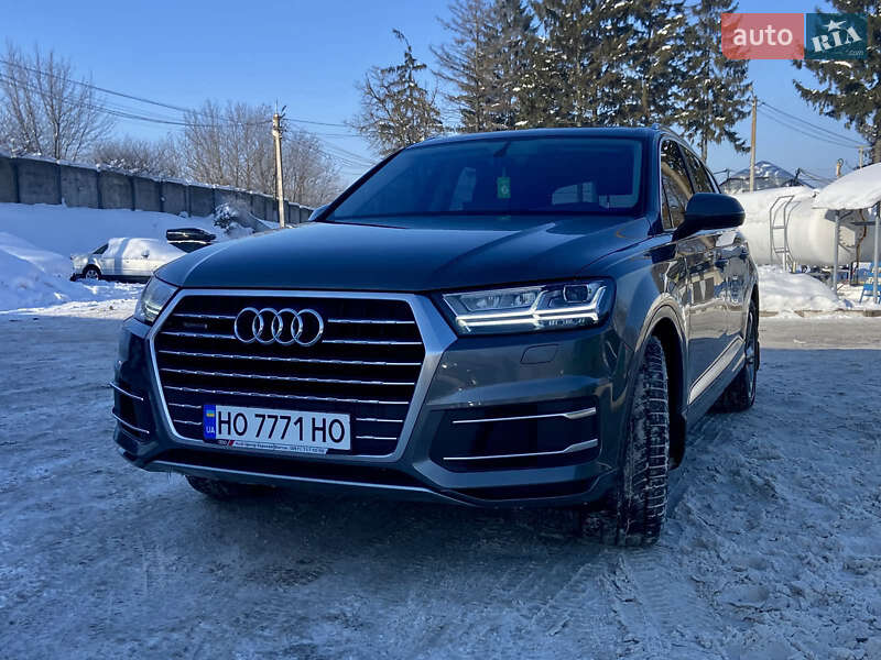 Внедорожник / Кроссовер Audi Q7 2017 в Тернополе