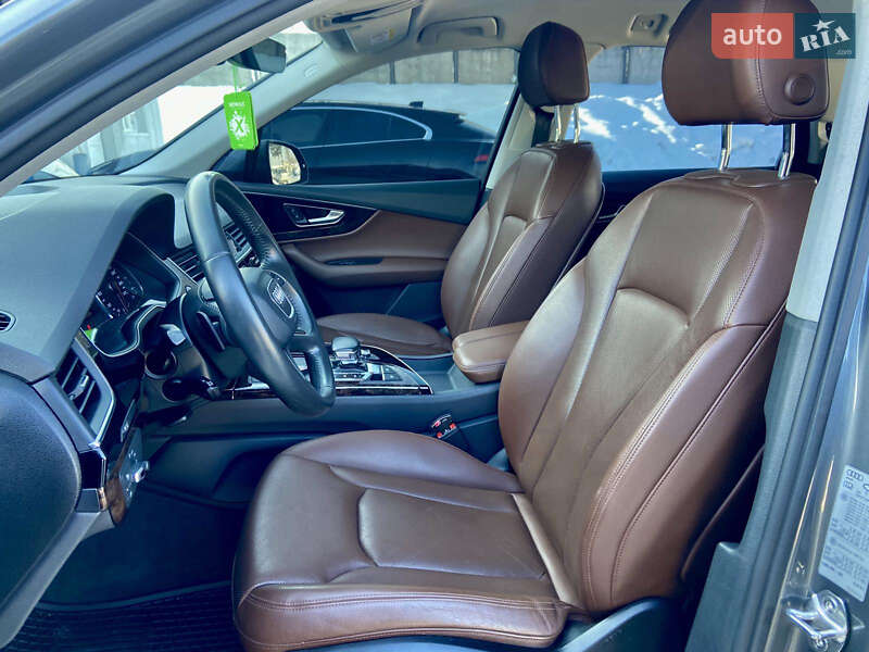 Внедорожник / Кроссовер Audi Q7 2017 в Тернополе