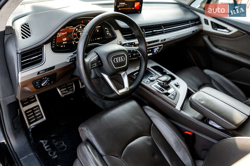Внедорожник / Кроссовер Audi Q7 2016 в Житомире