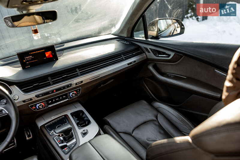Внедорожник / Кроссовер Audi Q7 2016 в Житомире