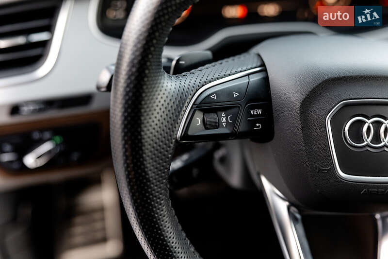 Внедорожник / Кроссовер Audi Q7 2016 в Житомире