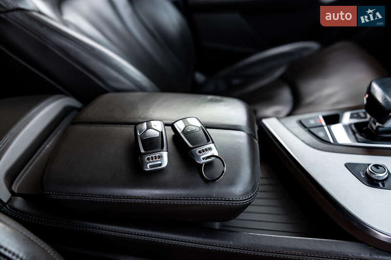 Внедорожник / Кроссовер Audi Q7 2016 в Житомире