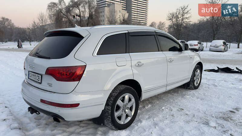 Внедорожник / Кроссовер Audi Q7 2015 в Киеве