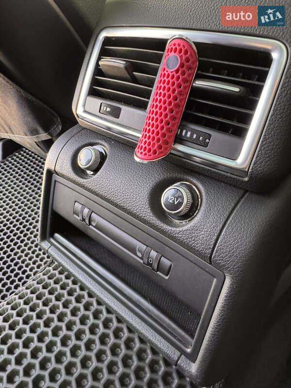 Внедорожник / Кроссовер Audi Q7 2013 в Черновцах