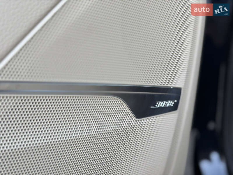 Внедорожник / Кроссовер Audi Q7 2016 в Киеве