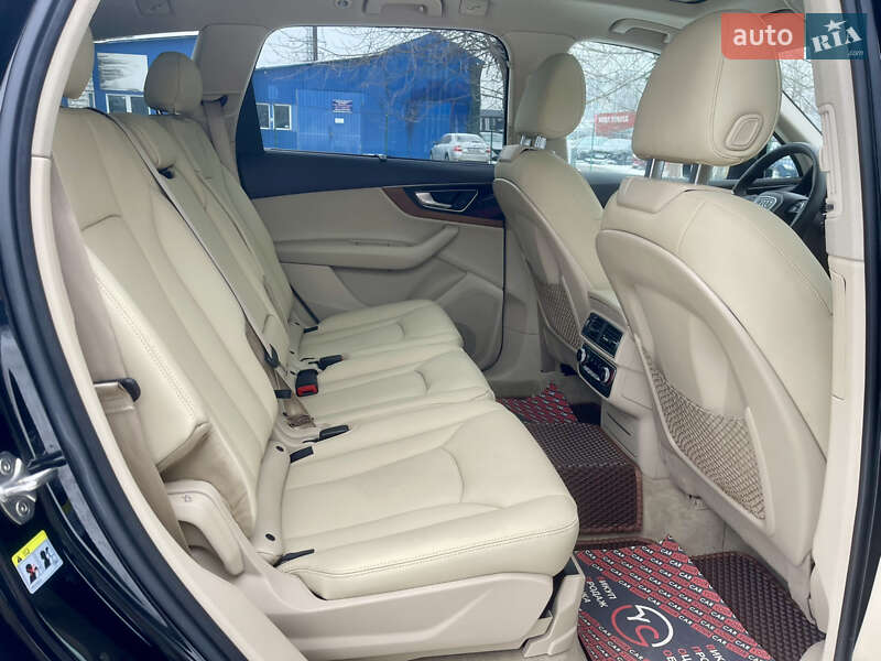 Внедорожник / Кроссовер Audi Q7 2016 в Киеве фото 43 Внедорожник / Кроссовер Audi Q7 2016 в Киеве