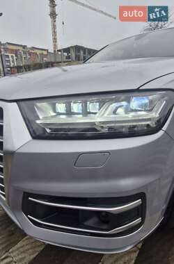 Внедорожник / Кроссовер Audi Q7 2015 в Тячеве