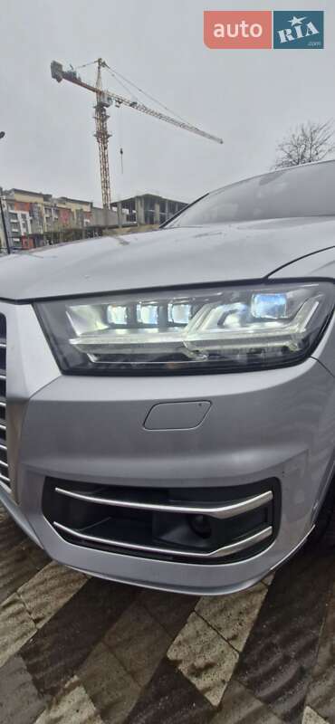 Внедорожник / Кроссовер Audi Q7 2015 в Тячеве фото 5 Внедорожник / Кроссовер Audi Q7 2015 в Тячеве