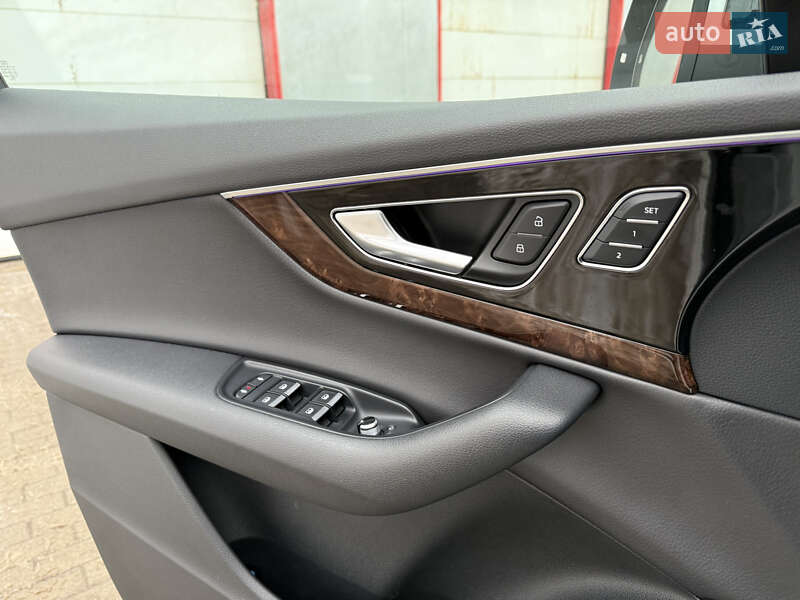 Внедорожник / Кроссовер Audi Q7 2016 в Хмельницком фото 32 Внедорожник / Кроссовер Audi Q7 2016 в Хмельницком