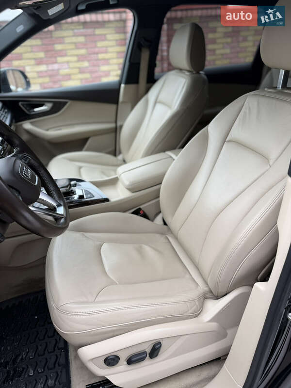 Внедорожник / Кроссовер Audi Q7 2016 в Дубно фото 34 Внедорожник / Кроссовер Audi Q7 2016 в Дубно