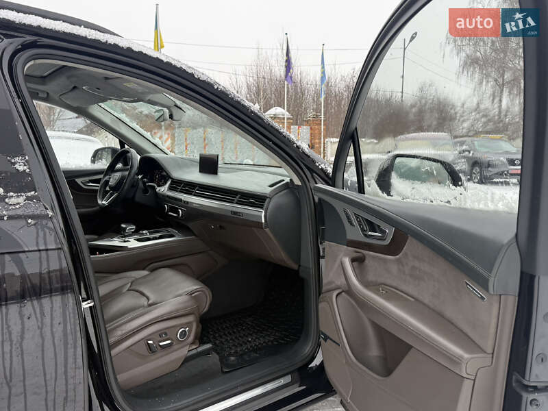 Внедорожник / Кроссовер Audi Q7 2018 в Хмельницком