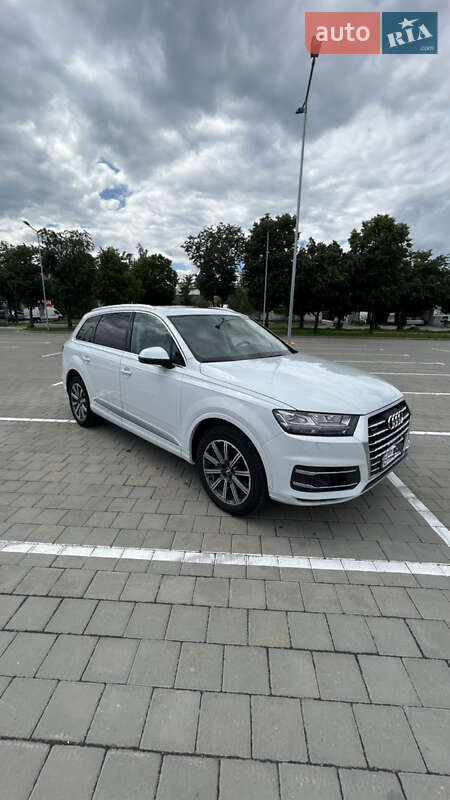 Внедорожник / Кроссовер Audi Q7 2018 в Черкассах