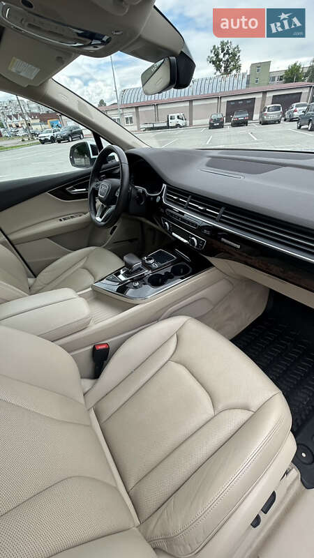 Внедорожник / Кроссовер Audi Q7 2018 в Черкассах