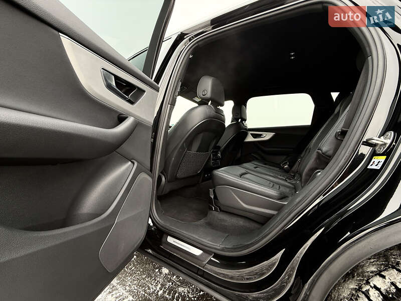 Позашляховик / Кросовер Audi Q7 2022 в Львові