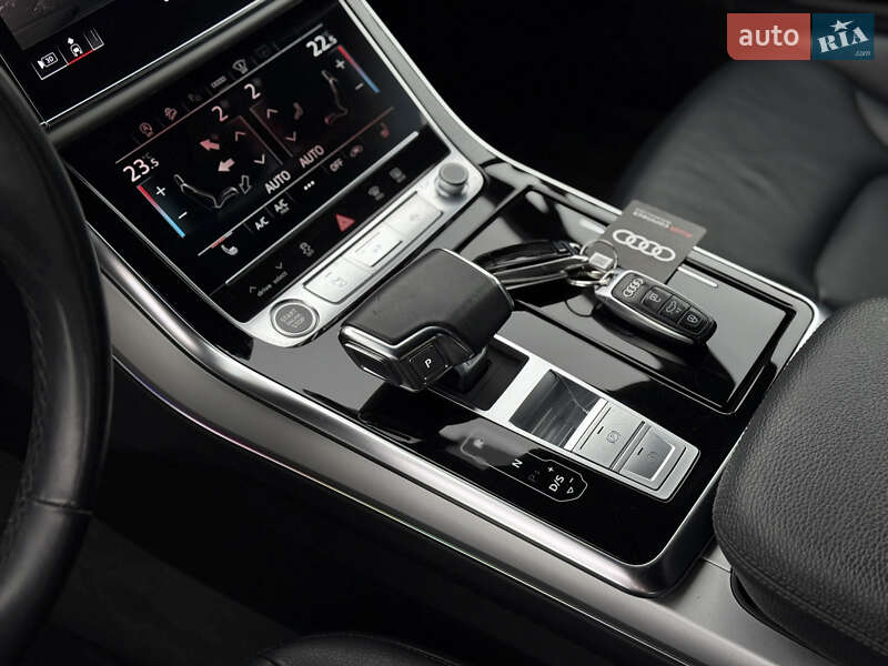 Позашляховик / Кросовер Audi Q7 2022 в Львові