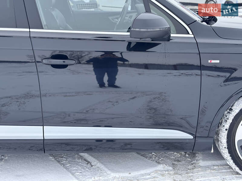 Позашляховик / Кросовер Audi Q7 2017 в Рівному фото 20 Позашляховик / Кросовер Audi Q7 2017 в Рівному