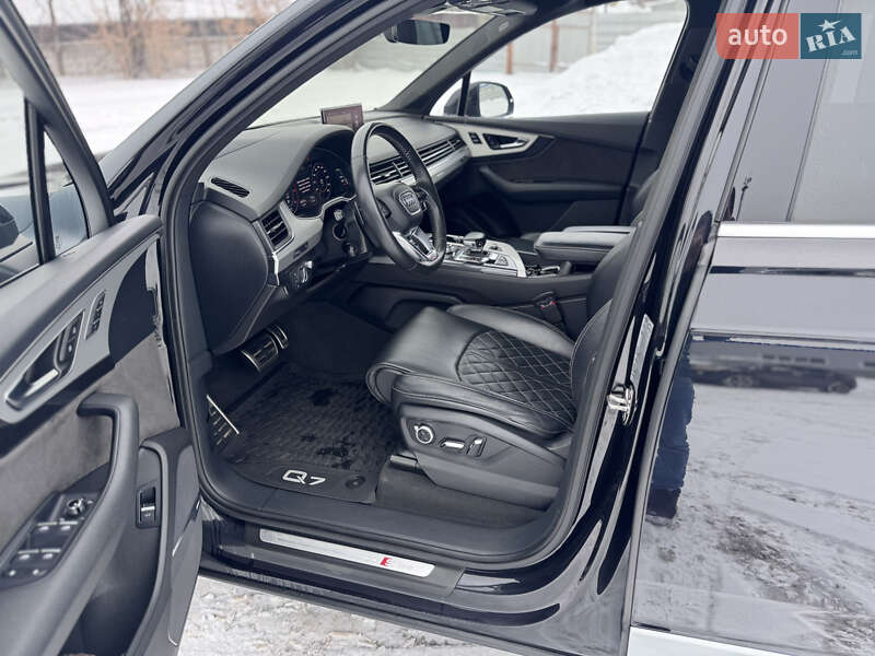 Позашляховик / Кросовер Audi Q7 2017 в Рівному фото 25 Позашляховик / Кросовер Audi Q7 2017 в Рівному