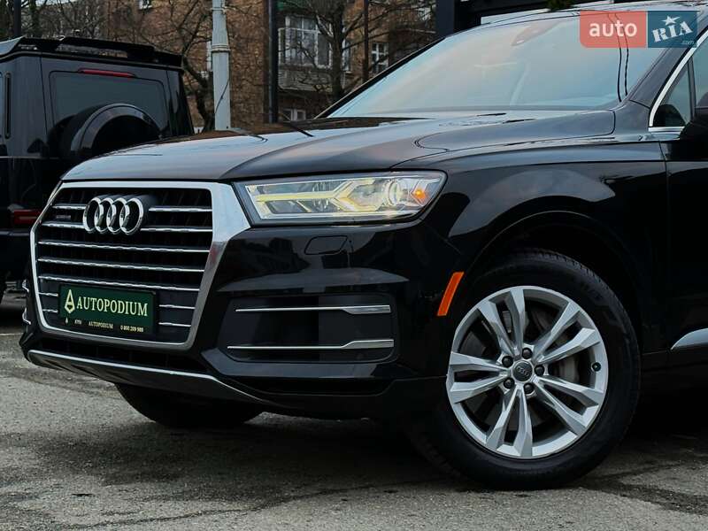 Позашляховик / Кросовер Audi Q7 2018 в Києві