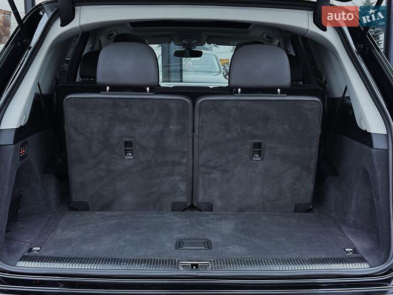 Позашляховик / Кросовер Audi Q7 2018 в Києві