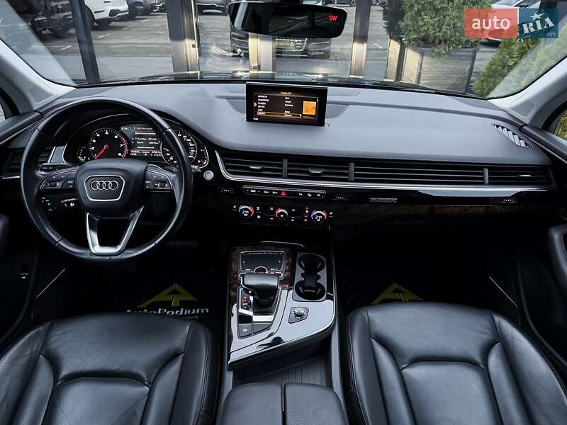 Позашляховик / Кросовер Audi Q7 2018 в Києві