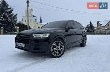 Внедорожник / Кроссовер Audi Q7 2016 в Костополе
