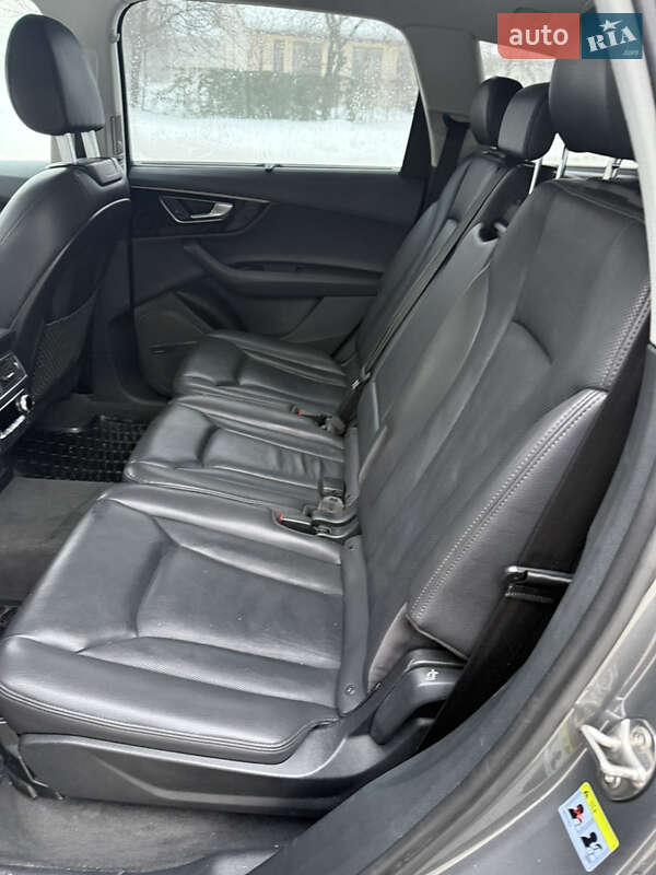 Внедорожник / Кроссовер Audi Q7 2017 в Львове