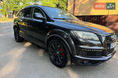 Позашляховик / Кросовер Audi Q7 2010 в Ужгороді