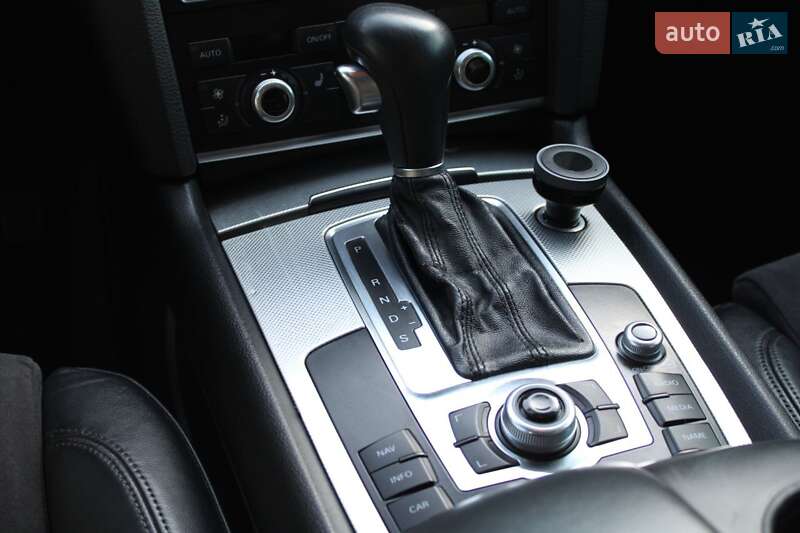 Позашляховик / Кросовер Audi Q7 2011 в Івано-Франківську