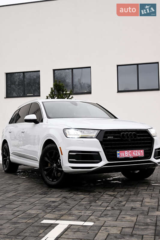 Внедорожник / Кроссовер Audi Q7 2017 в Луцке