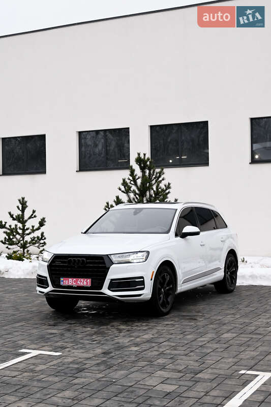 Внедорожник / Кроссовер Audi Q7 2017 в Луцке