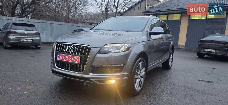 Позашляховик / Кросовер Audi Q7 2015 в Ужгороді