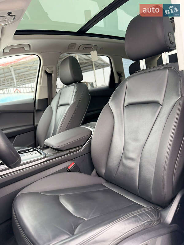 Позашляховик / Кросовер Audi Q7 2020 в Києві