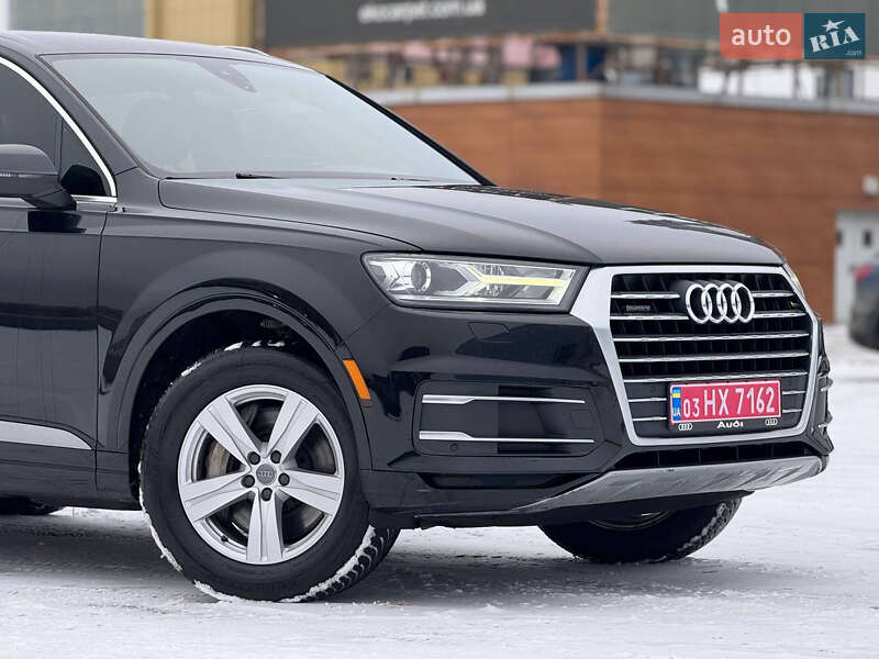 Внедорожник / Кроссовер Audi Q7 2017 в Киеве