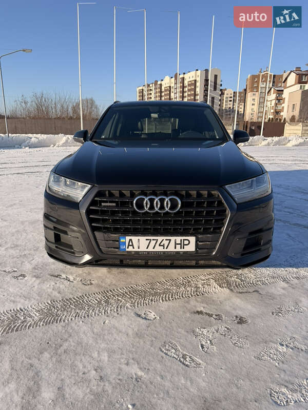 Позашляховик / Кросовер Audi Q7 2016 в Києві