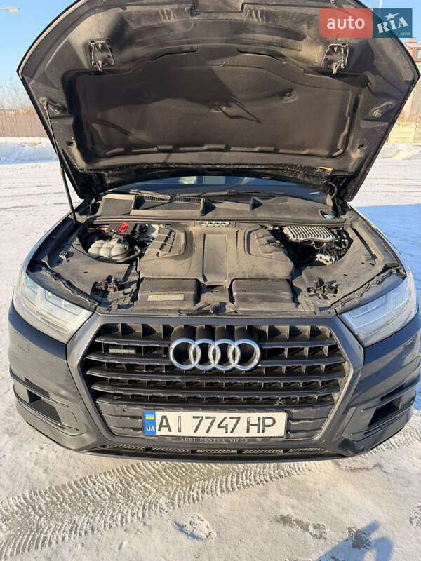 Позашляховик / Кросовер Audi Q7 2016 в Києві