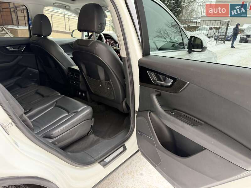 Внедорожник / Кроссовер Audi Q7 2019 в Виннице